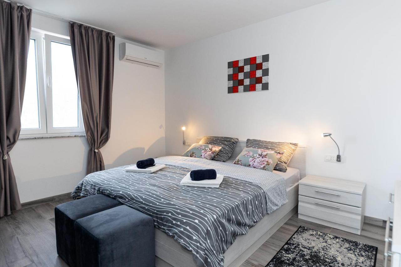 Natura Suites Dramalj Esterno foto